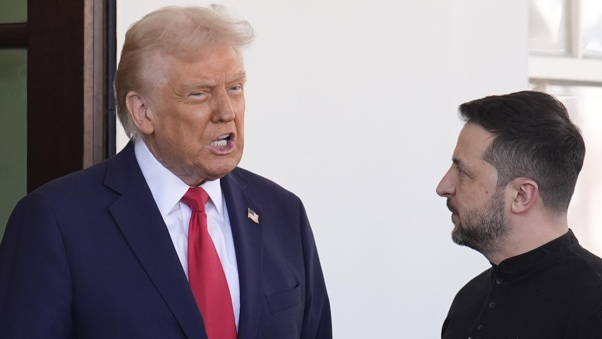 "Он признал". Во Франции рассказали, какой удар Трамп нанес Зеленскому